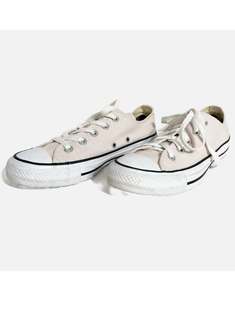 Converse Chuck Taylor Classic Low Top All Stars Canvas Lace Unisex Sneakers Pink
